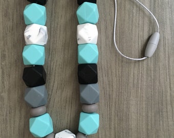 teething necklace boots