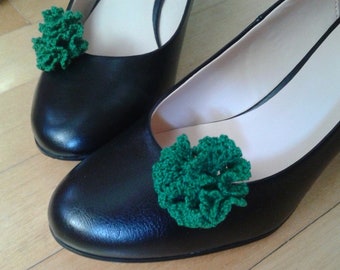 Shoe clips - green  carnations flowers, Green Crochet shoe clips, Pom pom Shoe clips, Shoe Accessories,