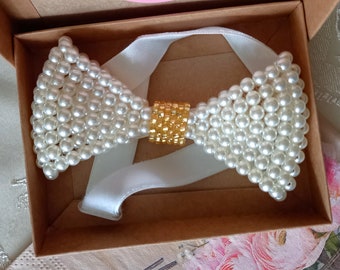 White Bow tie, Pearls bridal bow tie, White and gold Bow tie for man for woman, 30 pearly wedding anniversary bow tie, Gift for him