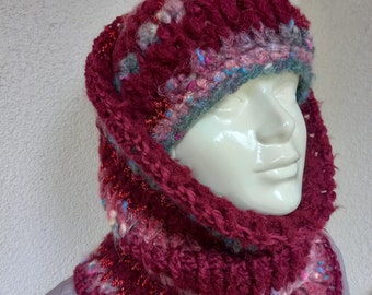 Beanie and neck warmer, hat and scarf in burgundy, cozy winter set for women, handmade accessories, warm gift set for her, MagnoliaDziergana