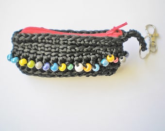 Crochet key bag, black key bag, black crochet key pocket, keychain, case with colored beads, key holder