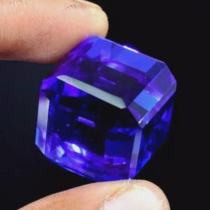 AAA+ Certified Teal Sapphire Cube Shape Blue sapphire Size 10x10 MM Loose Gemstone pendant Sapphire Use for jewellery Making Stone