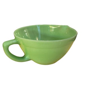 1950&#39;s Fire-King Jadeite Batter Bowl by Anchor Hocking / Jadeite Green Batter Bowl / Jadeite Mixing Bowl / Mid-Century Modern Kitchenware
