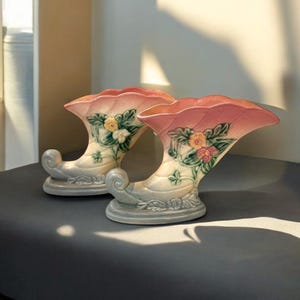 Hull Art Pottery Vase:  Hull U.S.A. W-7-7 1/2 Cornucopia and Wildflowers