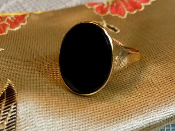 Antique Black Onyx Ring 14k Black Solitaire Cabochon Wedding Etsy Antique Black Onyx Ring 14k Black Solitaire Cabochon Wedding Etsy