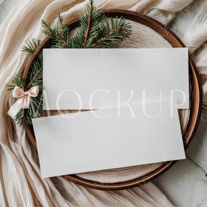 Weihnachtsgeschenk-Karte Mockup, zwei Seiten Urlaub Ticket & Zertifikat Mockup 7x3, Geschenkgutschein Weihnachten Mockup, Doppel-Karte Mockup