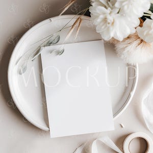 Minimalistisches 13x18 Karten Mockup, Babyparty Einladungskarte Mockup, Boho Einladung Mockup, Geburtstag einladen Mockup, Moderne Hochzeit einladen Mockup
