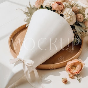Boho Hochzeit Brautjungfer Bouquet Blume Wrap Mockup PSD, Brautjungfer Vorschlag Zeitung Mockup, Moderne Trauzeugin Vorschlag Zeitung Mockup