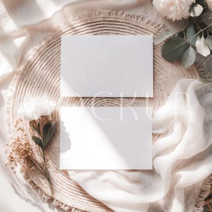 Convite de casamento Boho Mockup horizontal, 5X7 Mockup de cartão de felicitações, Papelaria Mockup de convite horizontal, Mockup de cartão de agradecimento horizontal