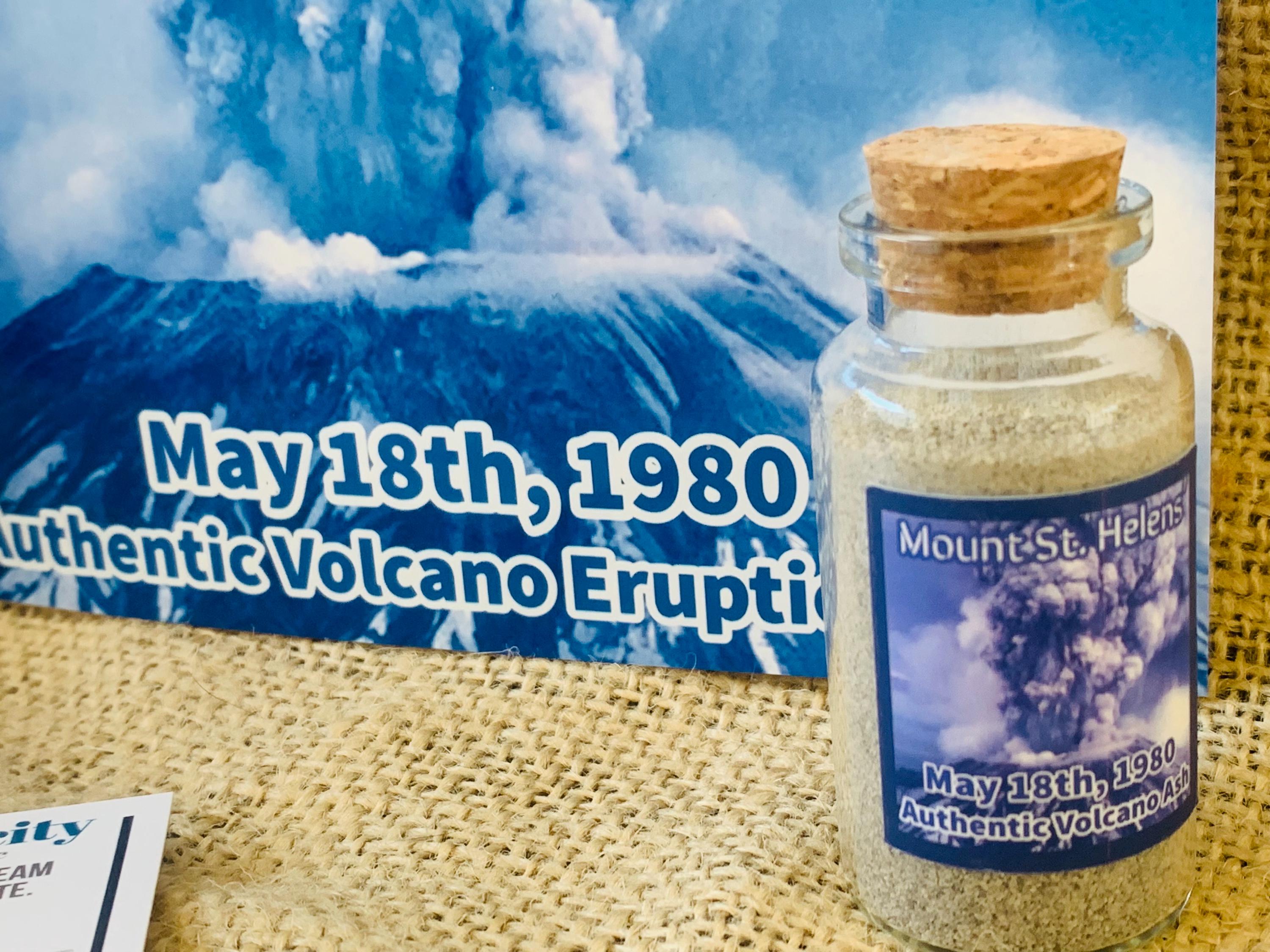 セントヘレンズ山 1980年噴火の火山灰 - Etsy 日本