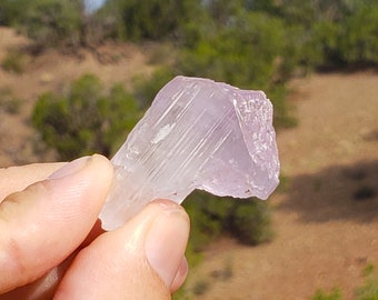 Rare Natural Purple Kunzite Crystal - Afghanistan - 20.7 grams