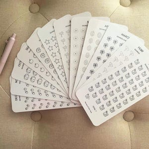 Monthly Savings Challenge Bundle | Laminated or Non-Laminated | Savings Tracker