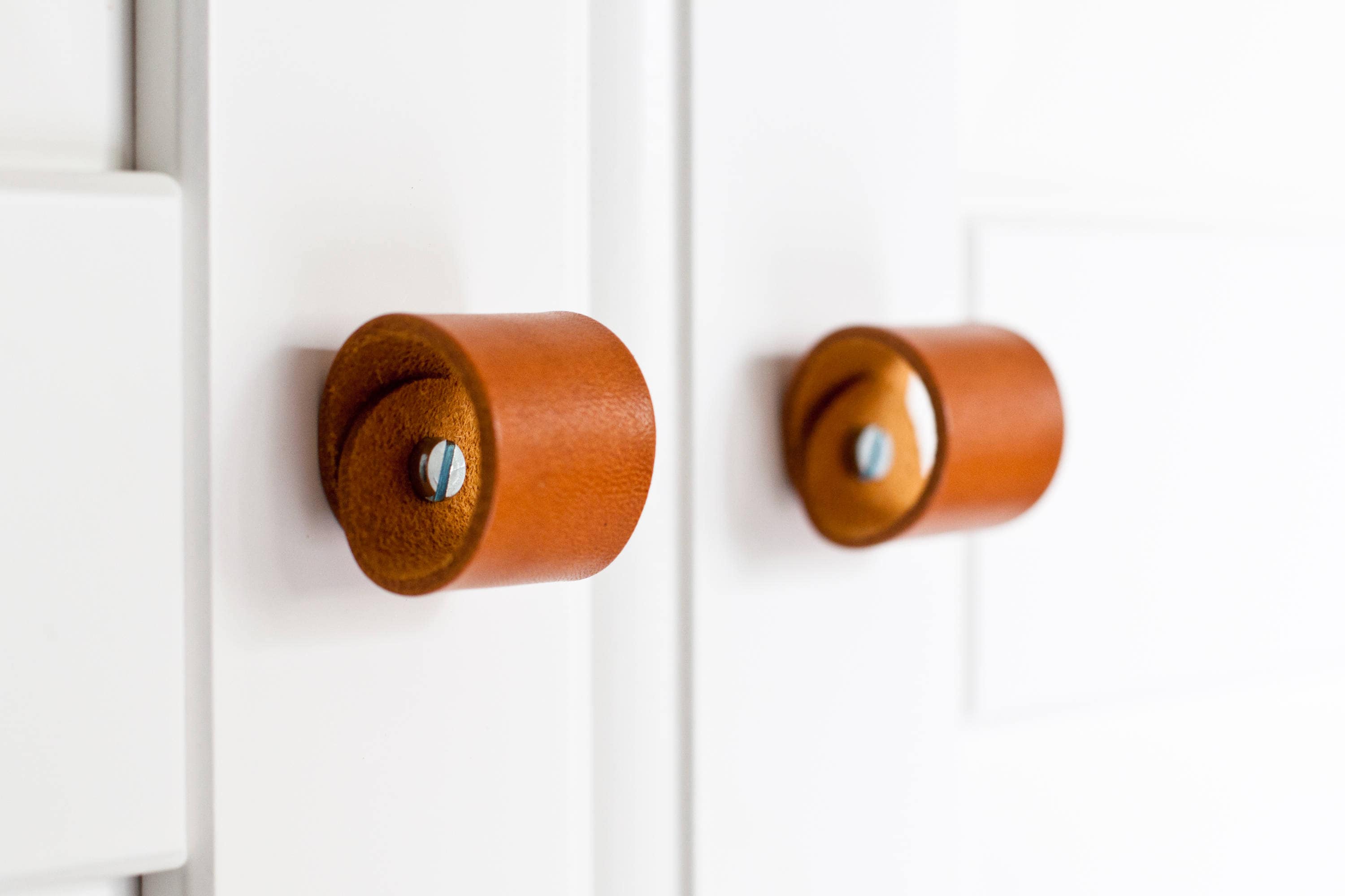 Poignées de tiroir en cuir, poignée cuir, poignées de tiroir, poignée de porte, poignées de porte en cuir, boutons en cuir, poignée cuir, poignées de