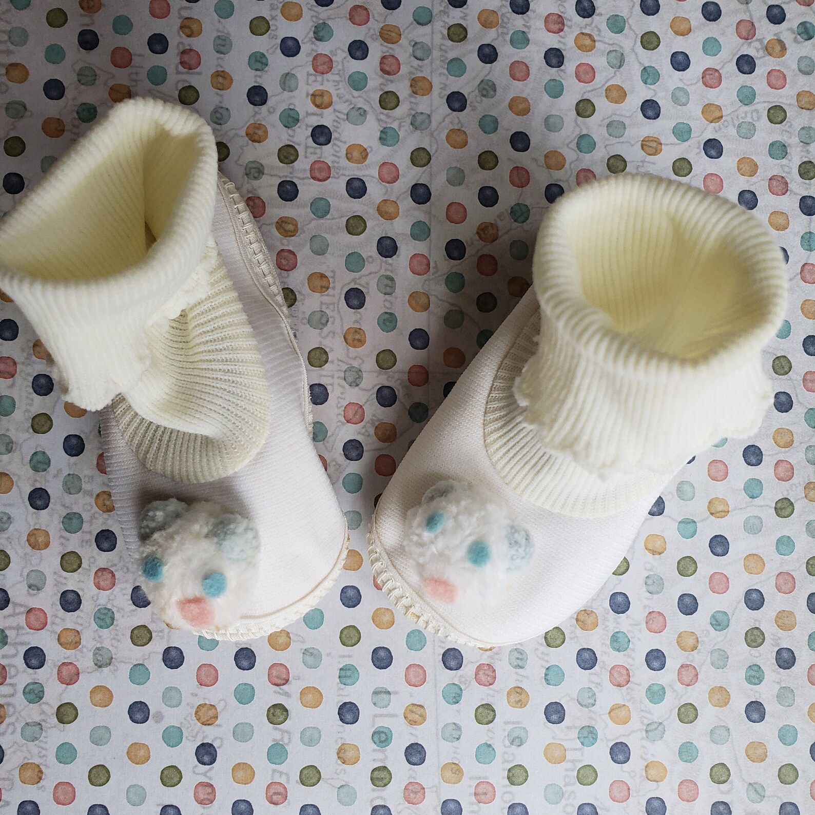 Vintage 1980s Baby Booties Crib Shoes Socks With Pompoms Soft Sole