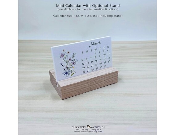 Ouligay Small Desk Calendar 2025, Standing Desktop
