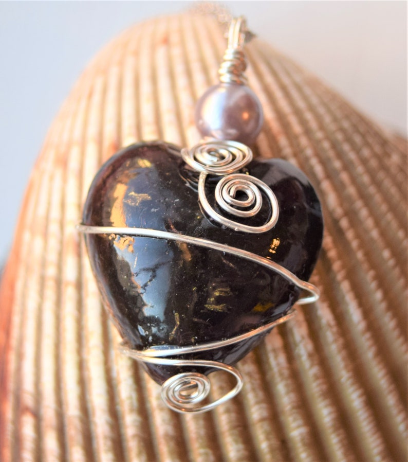 Purple heart pendant earring set