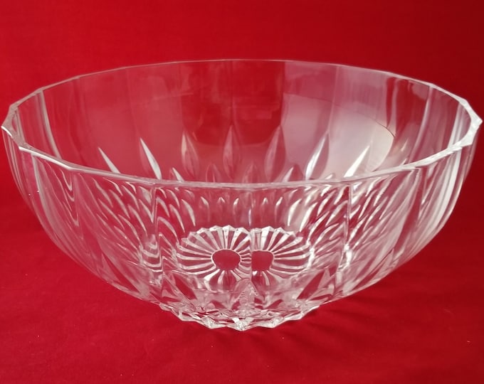 Vintage 1990s Cristal D'Arques Bretagne Crystal Glass Round Serving Bowl or Large Candy Dish