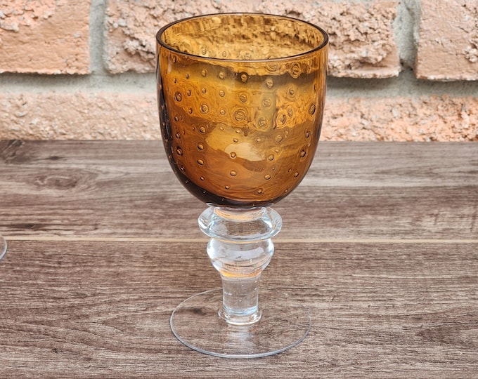 Zrike Pavilion Amber Clear 6 1/4" Wine Glass with Bubble Effect