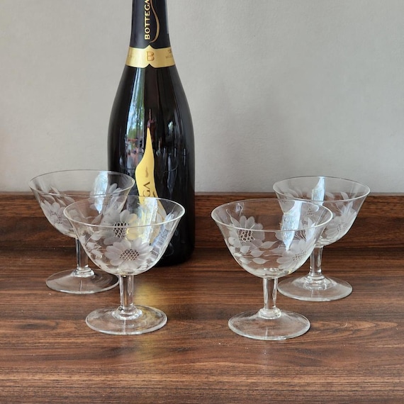 W.J. Hughes Cornflower Uranium Glass Coupe Champagne Sherbet Glasses, UV Glow (Set of 4)