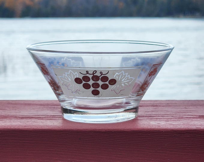 Anchor Hocking Glass Golden Grapes Candy, Snack, Chip n Dip Bowl