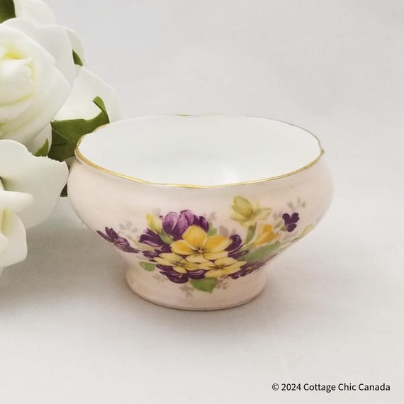 Vintage Aynsley Fine Bone China Sugar Bowl – Hand-Painted Pansy Design with Gold Rim, England