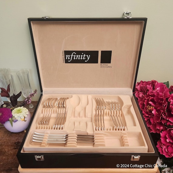 David Shaw “Georgian” 20-Piece Silver-Plated Silverware Set with Black Mahogany-Look Case – Vintage Canadian Tableware