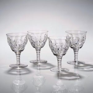 Copas de cristal para cordial de mediados de siglo – Pie de colmena – Juego de 4