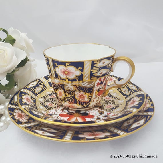 Antique Royal Crown Derby Imari Tea Trio: Bone China, Early 20th Century