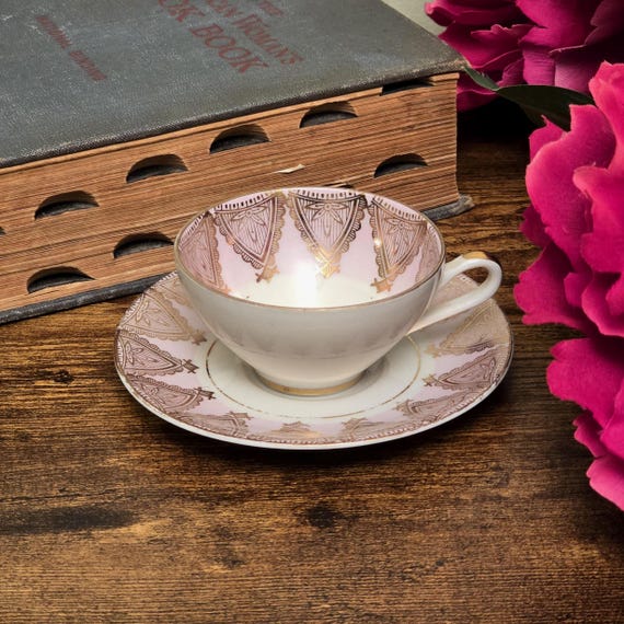 Schlottenhof Bavaria Demitasse Cup and Saucer – Pink and Gold Art Deco Germany