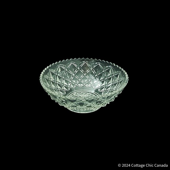Imperial Glass Diamond Block Bowl Clear Pressed Glass Scalloped Edge Starburst Base Vintage USA