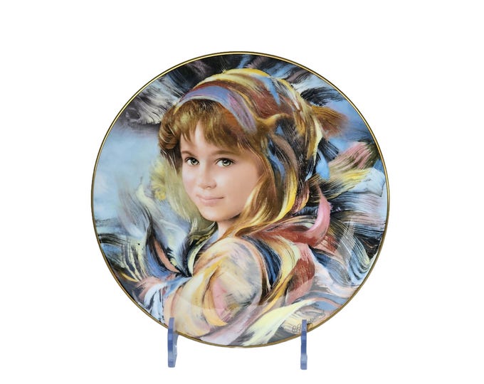 Royal Doulton Gabriela 1985 Fine Bone China Collectible Plate, 8 1/4"