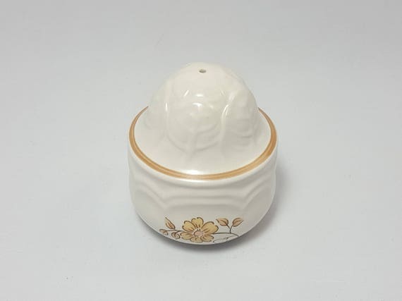 Vintage Cordella Burnet Stoneware Pepper Shaker – Rustic Farmhouse Table Decor Japan