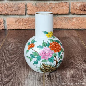 Japanese Ceramic Flower Blossom Bulb Bud Bloom Vase for Modern Home Decor Gifts