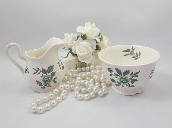 Wedgwood Green Leaf Creamer and Sugar Bowl Set, Stoneware Dinnerware Made in England