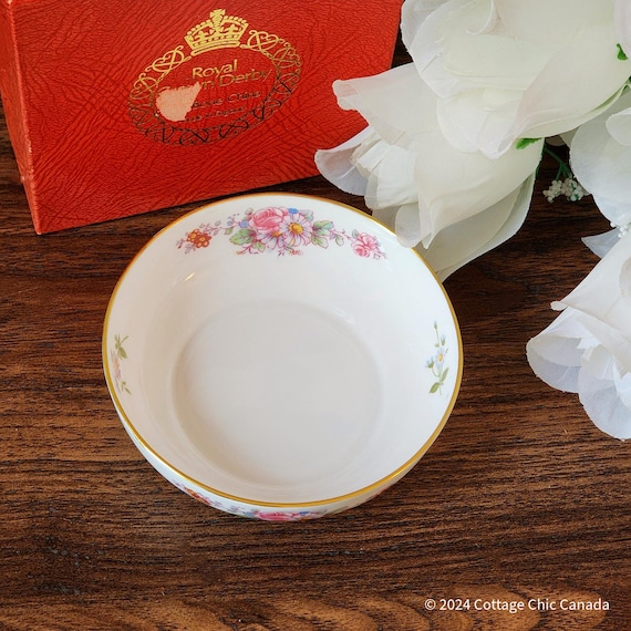 Royal Crown Derby Posies Trinket Jewelry Box Dish