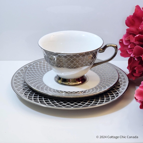 Ciroa Lattis Platinum Tea Trio: Porcelain Teacup, Saucer & Plate