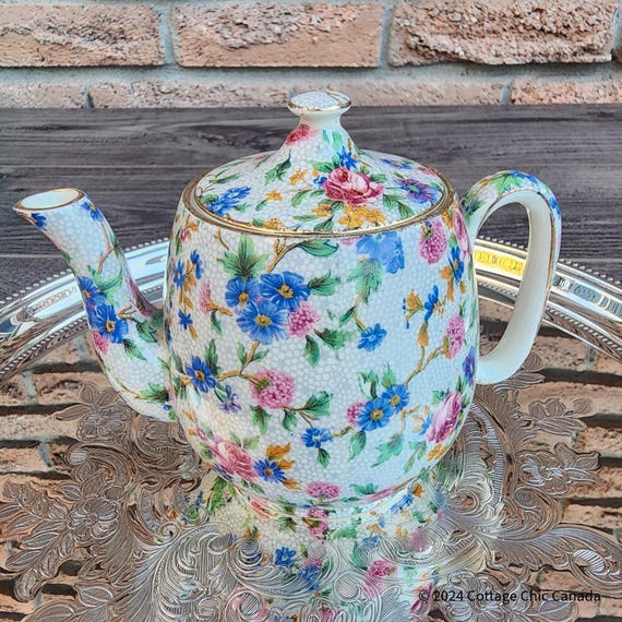 Royal Winton Grimwades Old Cottage Chintz Teapot – Countess Shape Vintage 1940s, England