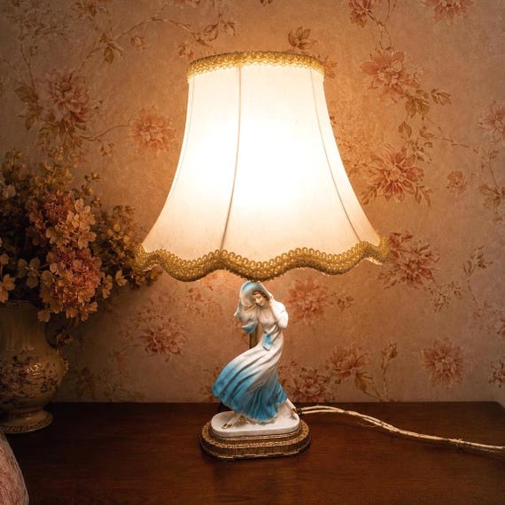 Vintage Figural Lady Ceramic Table Lamp Early 20th Century Romantic Boudoir Lighting