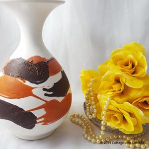 Royal Haeger White Wrap Pottery Vase with Brown and Orange Earth Tones