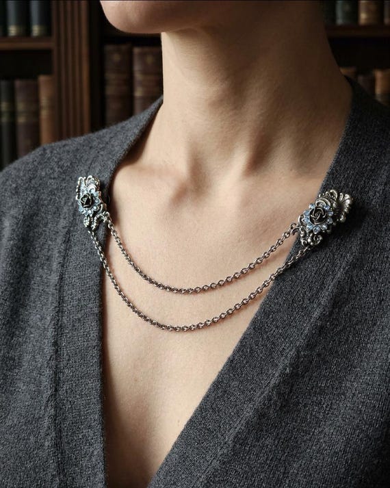 Vintage 1940s Rhinestone Sweater Guard Double Chain Cardigan Clip