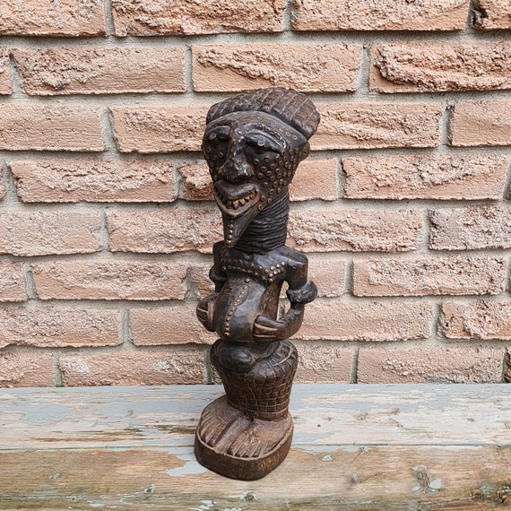 African Tribal Art Hand Carved Wooden Statue – Vintage Tiki Bar Totem Decor