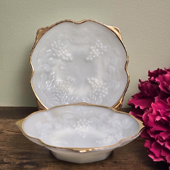 Anchor Hocking Vintage Milk Glass Bowls Pair – Gold Trim Hollywood Regency Mid Century USA