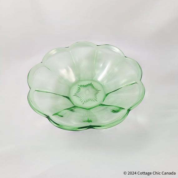 Green Depression Vaseline Glass Bowl with Starburst Pattern