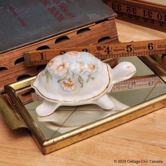 Connoisseur Tortoise Turtle Trinket Jewelry Box, Fine Bone China, Made in England