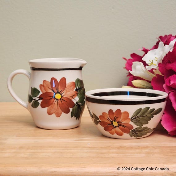 Toni Raymond Pottery Creamer and Sugar Bowl Set: Floral Mid-Century Kitchenware Decor