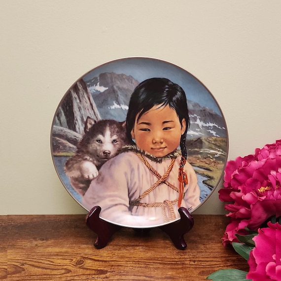 Nori Peter “Ilaga My Friend” Collector Plate – 1978 Limited Edition, Autographed by Artist