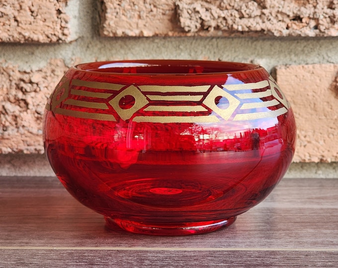 Viking Dalzell Round Red Glass Rose Bowl - Elegant Vintage Floral Vase & Home Decor Centerpiece