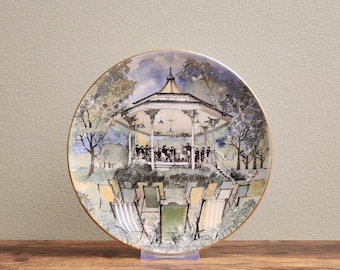 Royal Doulton Secret London The Bandstand Collector Plate, Fine Bone China, 8 1/4"