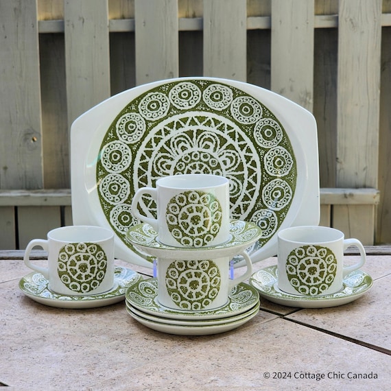 J & G Meakin Studio 9-Piece Tea Set – Mid-Century Retro Green Geometric Pattern with Serving Tray
