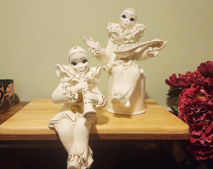 Vintage Porcelain Pierrot Clown Figurines – Mandolin & Clarinet Musicians – Elegant White and 22K Gold Ceramic Shelf Sitters
